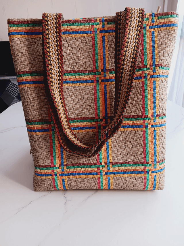 Sac cabas,  sac shopping,  sac tote bag création fait main et doublé et poche à l'intérieur 