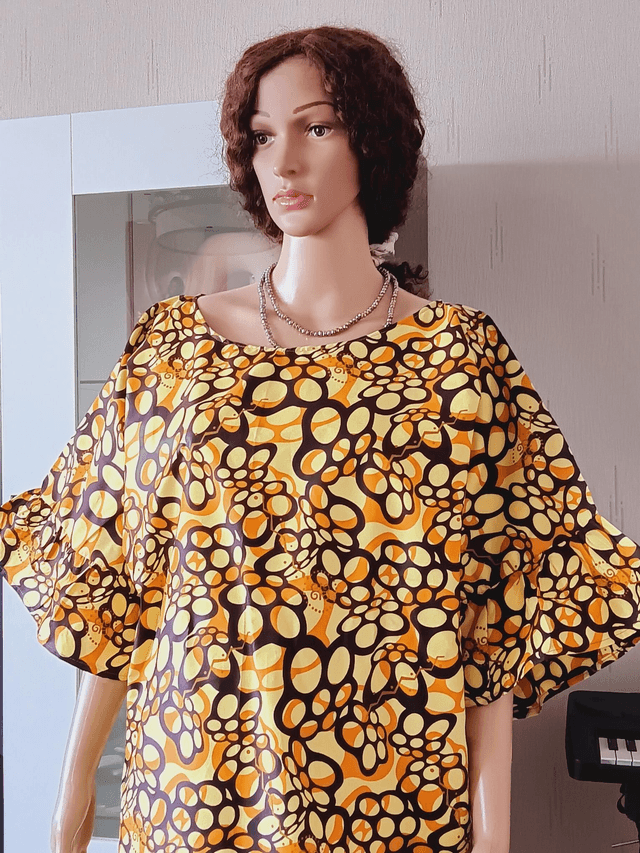 ROBE ÉLÉGANTE EN TISSU AFRICAIN MANCHES TROIS QUARTS Taille L/XL 
